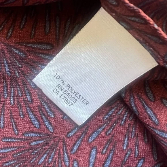 Banana Republic Burgundy Blouse Elegant Top - Picture 6 of 6